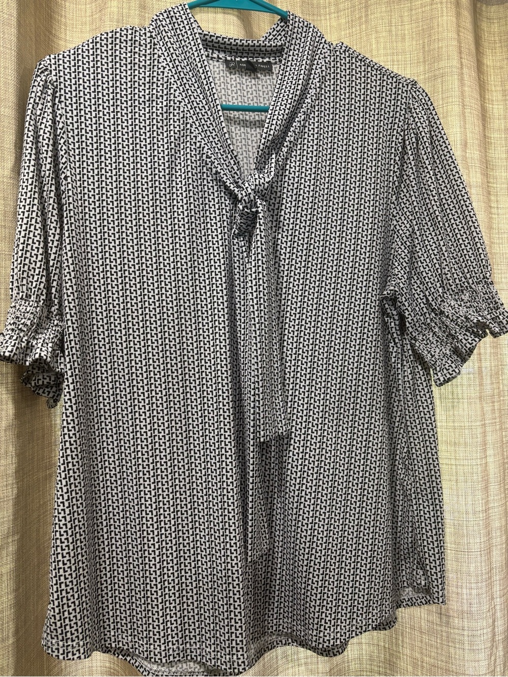 Adrianna Papell Black and White Geometric Tie-Neck Blouse